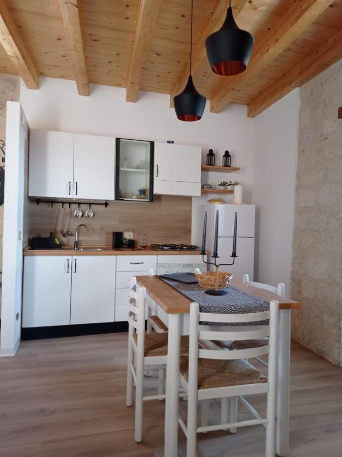 Casa Vacanze Borgo Gulini Da Anna Petralia Soprana Extérieur photo