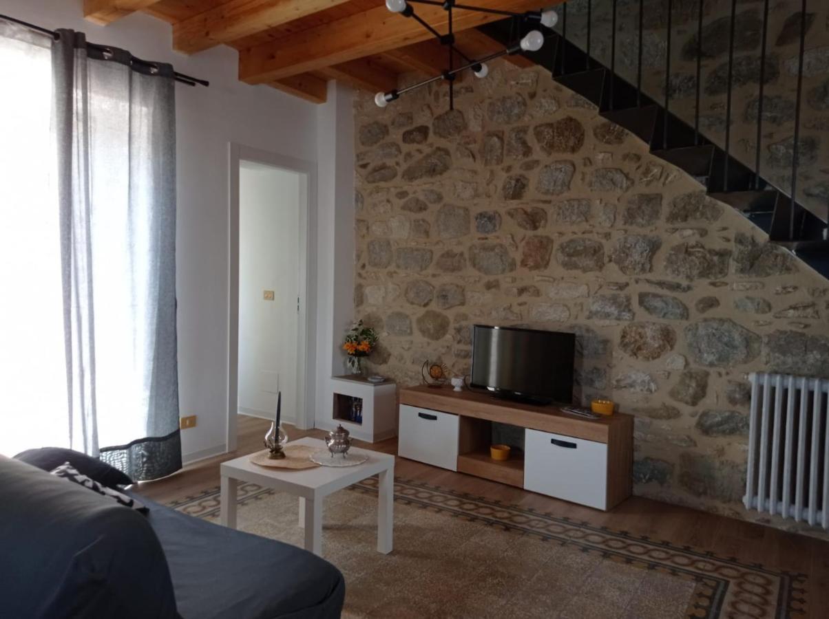 Casa Vacanze Borgo Gulini Da Anna Petralia Soprana Extérieur photo